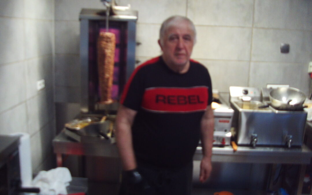 Jannis Gyroshaus wünscht frohes Osterfest