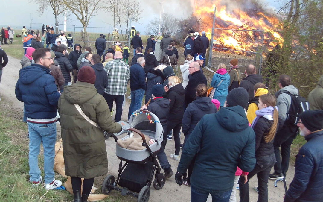 Osterfeuer war gut besucht