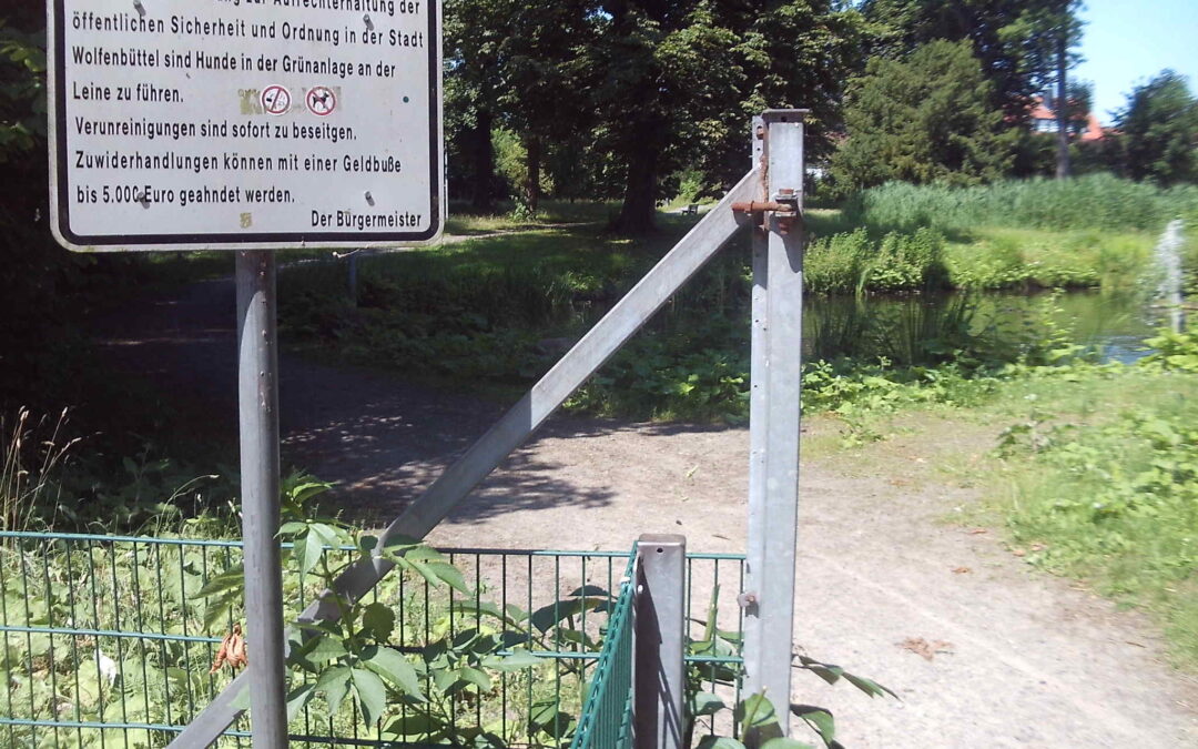 Leinenpflicht für Hunde im Amtsgarten